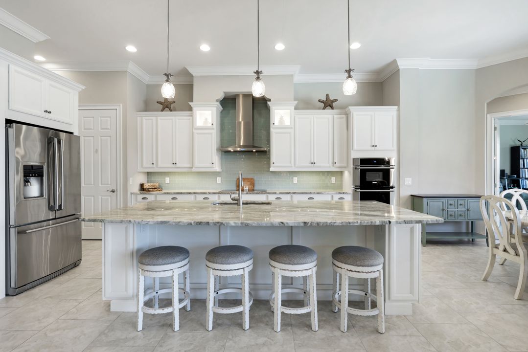 1456 Mockingbird Dr, Naples, FL 34120