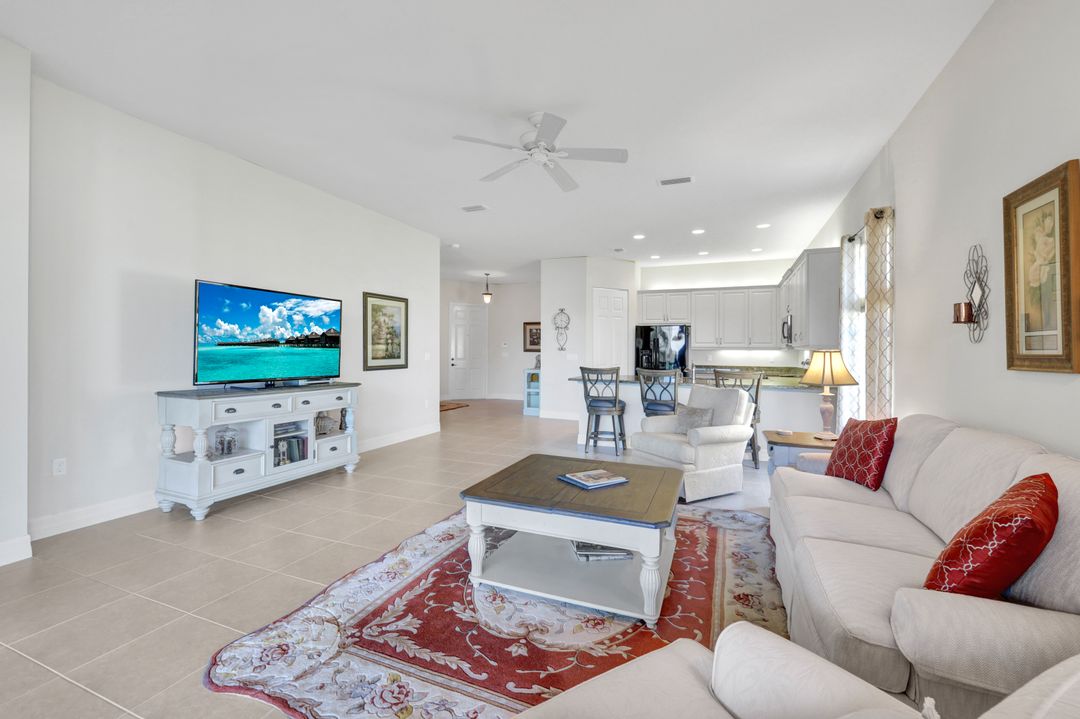 13466 Sumter Ln, Naples, FL 34109