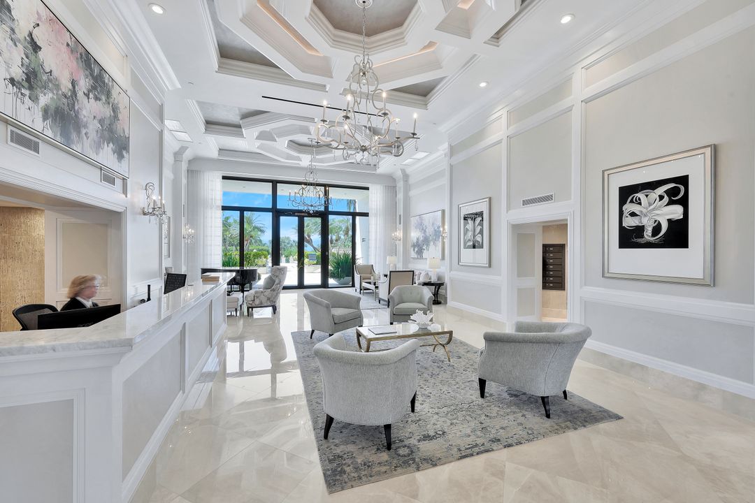 8171 Bay Colony Dr #1704, Naples, FL 34108