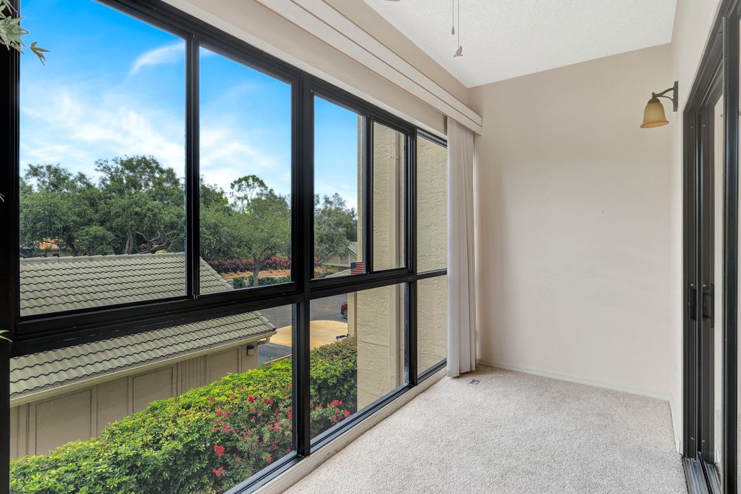 900 Arbor Lake Dr #207, Naples, FL 34110