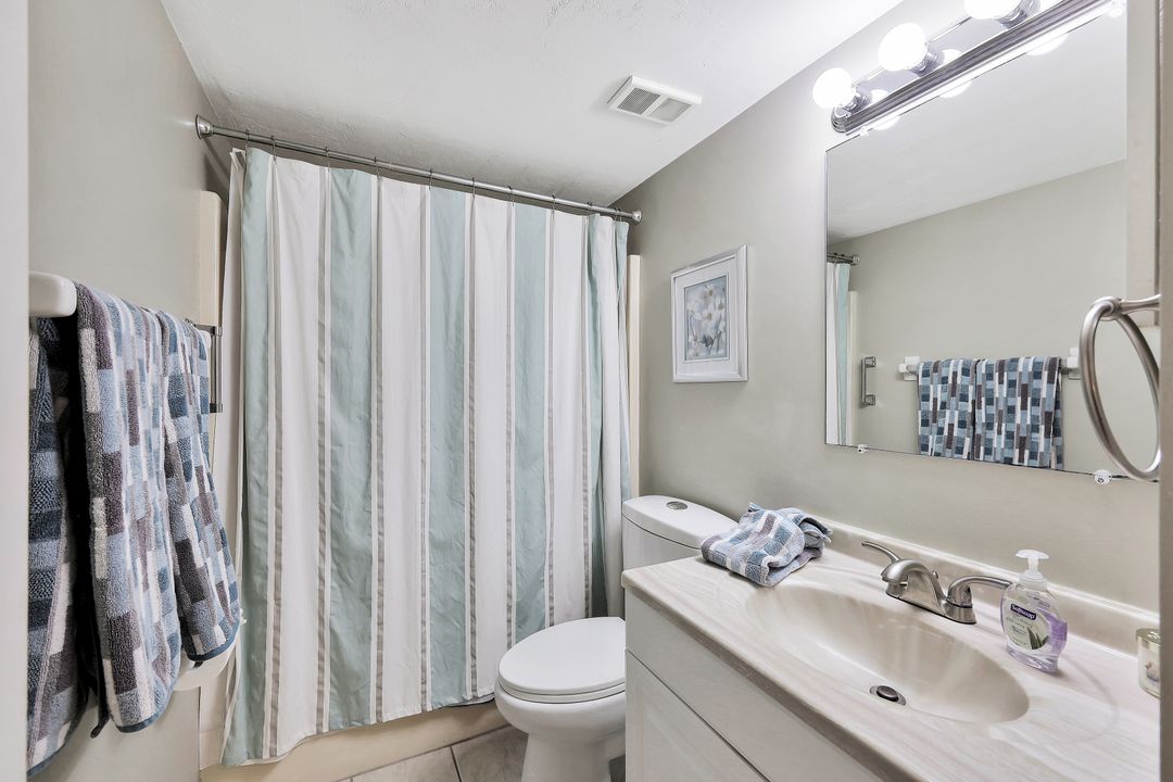 15191 Cedarwood Ln #102, Naples, FL 34110