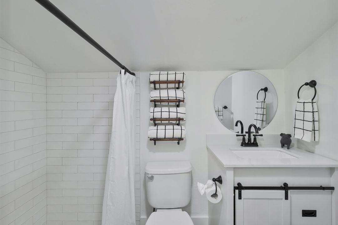 4742 West Blvd #S-8, Naples, FL 34103