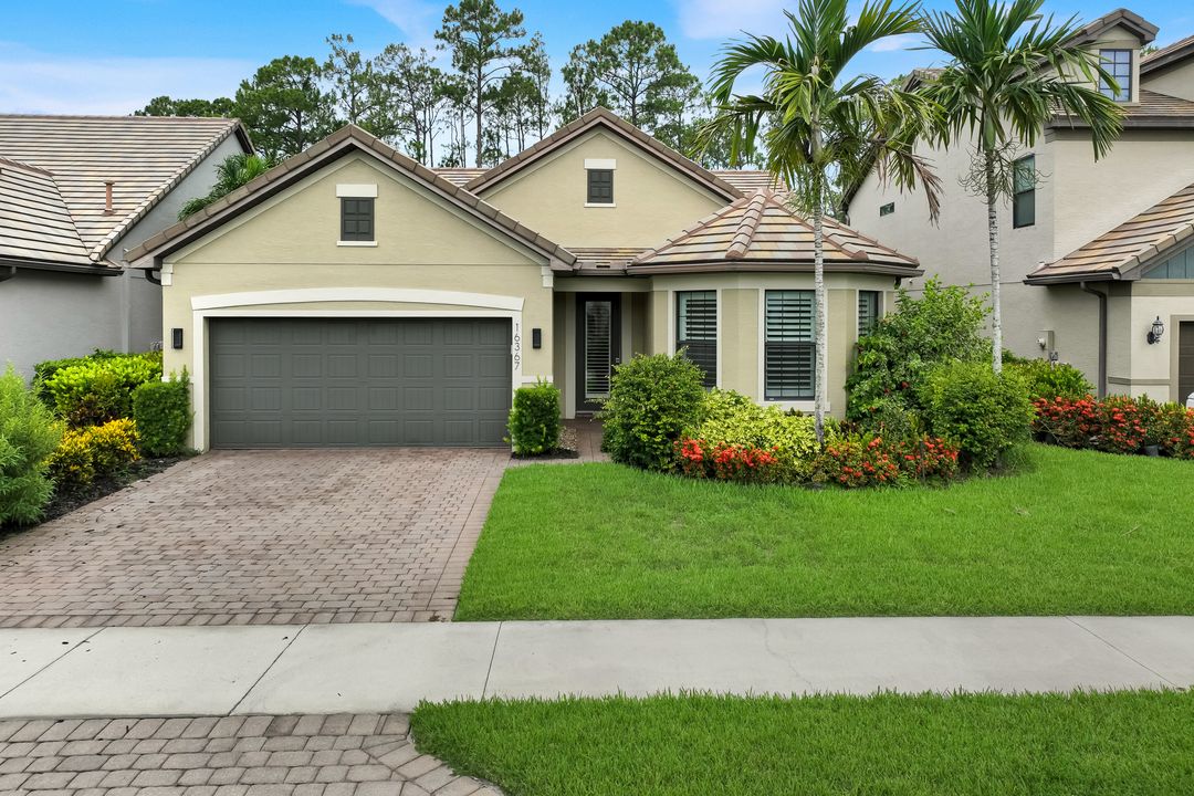 16367 Halberry Ln, Naples, FL 34110