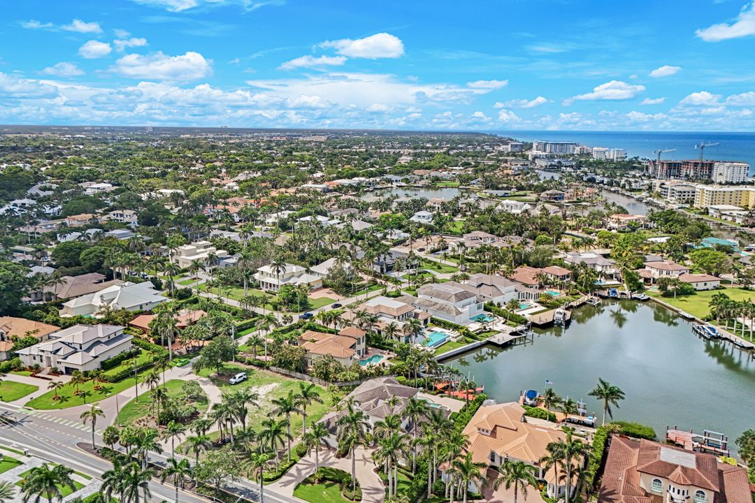 384 Mooring Line Dr, Naples, FL 34102