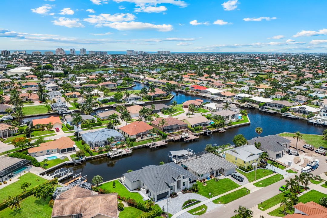 488 Capri Ct, Marco Island, FL 34145