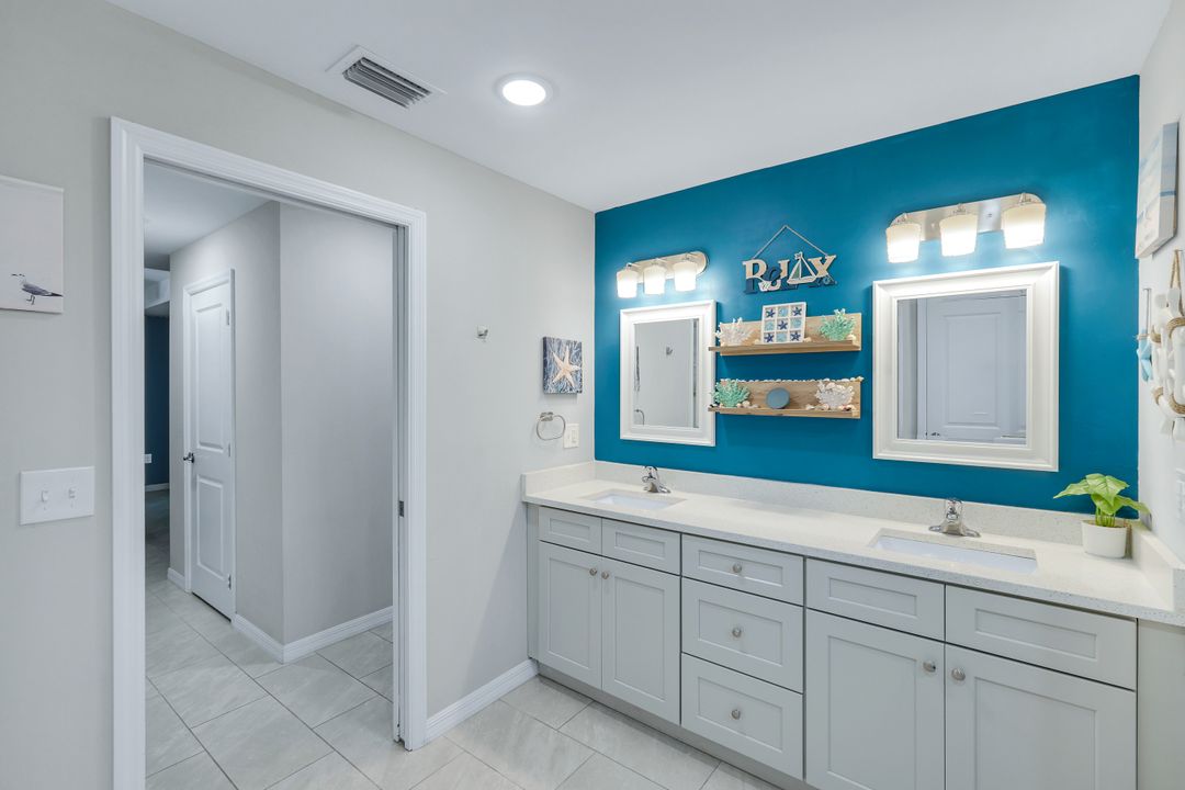 2013 NW Juanita Pl, Cape Coral, FL 33993