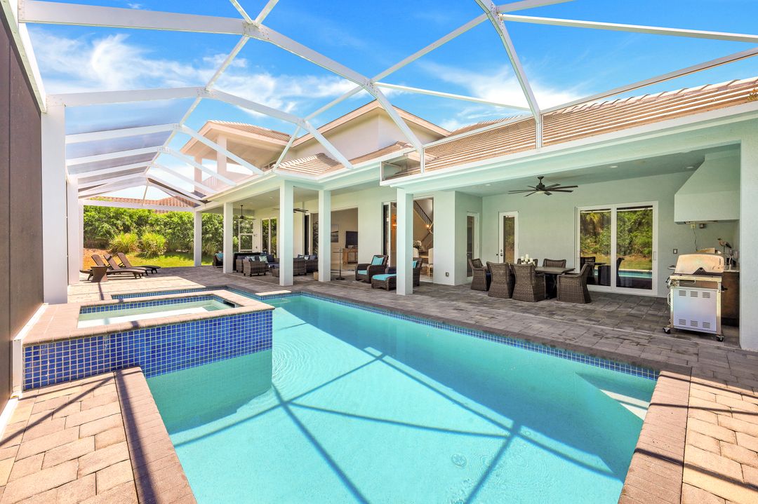671 S Barfield Dr, Marco Island, FL 34145