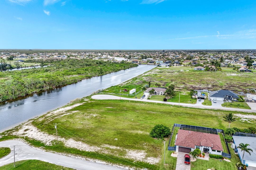1721 NW 43rd Ave, Cape Coral, FL 33993
