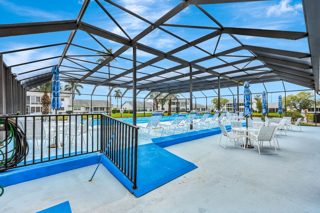 6760 Winkler Rd #z1, Fort Myers, FL 33919