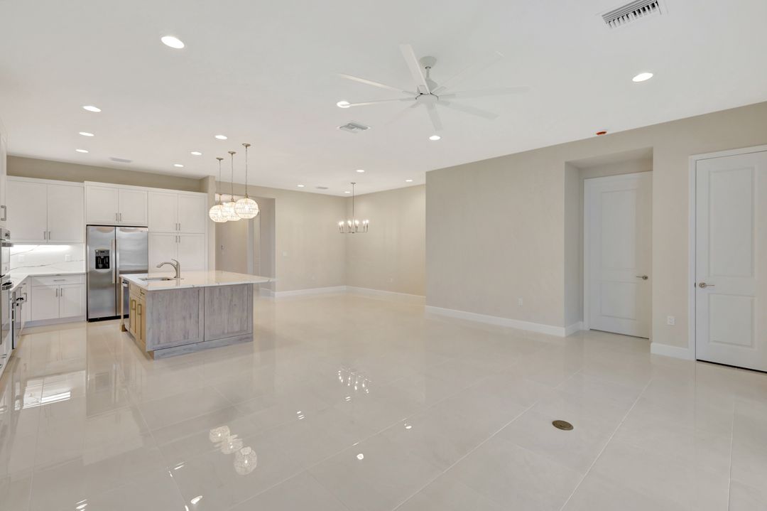 12667 Caballo Ct, Estero, FL 33928