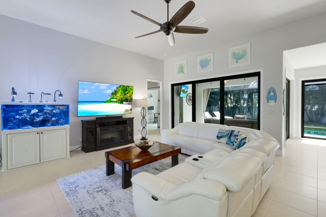4346 SW 25th Ave, Cape Coral, FL 33914