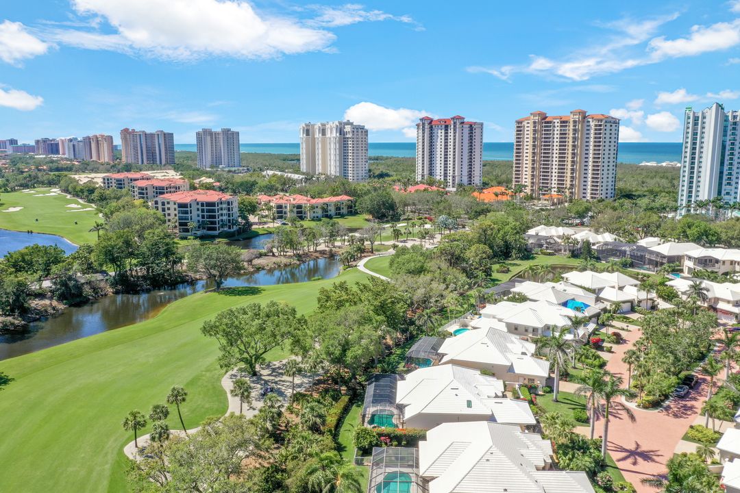 382 Carlton Pl, Naples, FL 34108