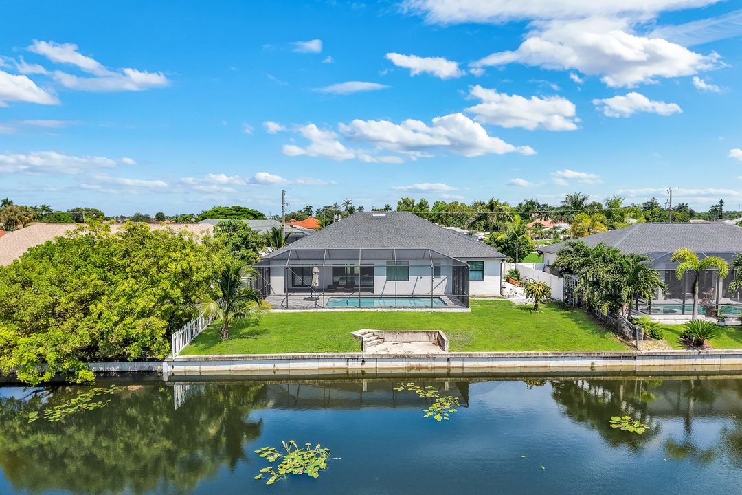 2126 NE 2nd St, Cape Coral, FL 33909