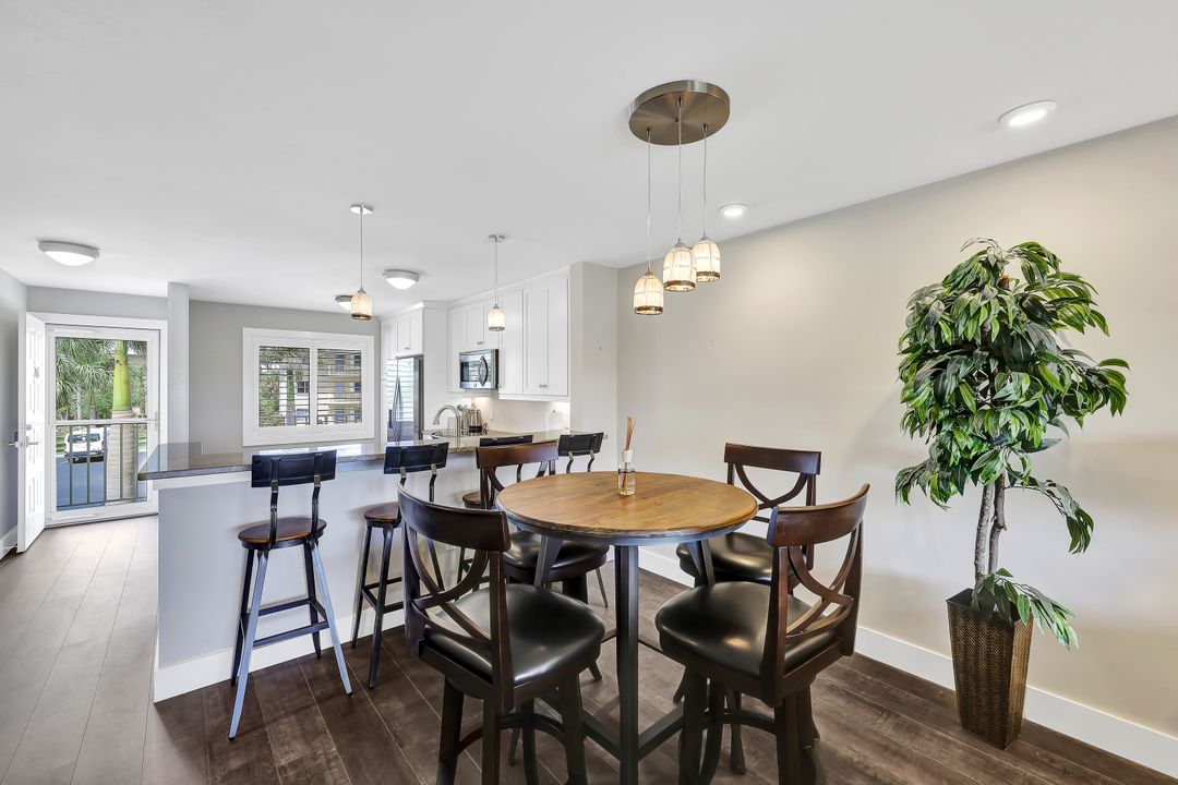 3061 Sandpiper Bay Cir #J206, Naples, FL 34112