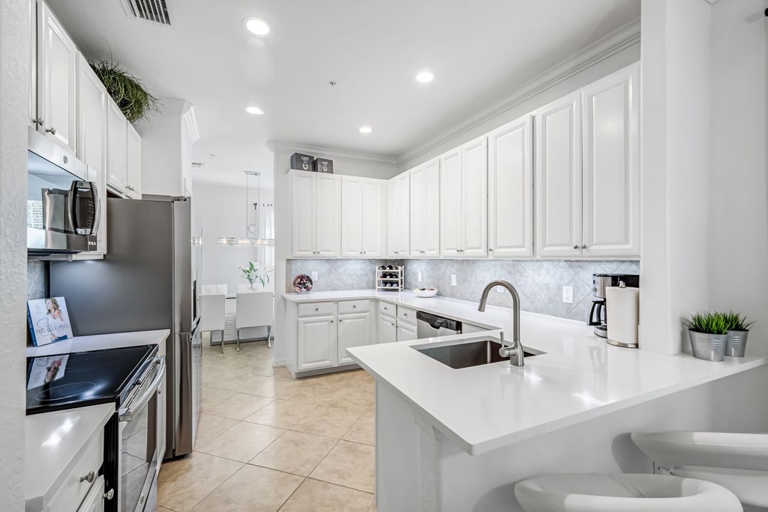 10256 Cobble Notch Loop #201, Bonita Springs, FL 34135