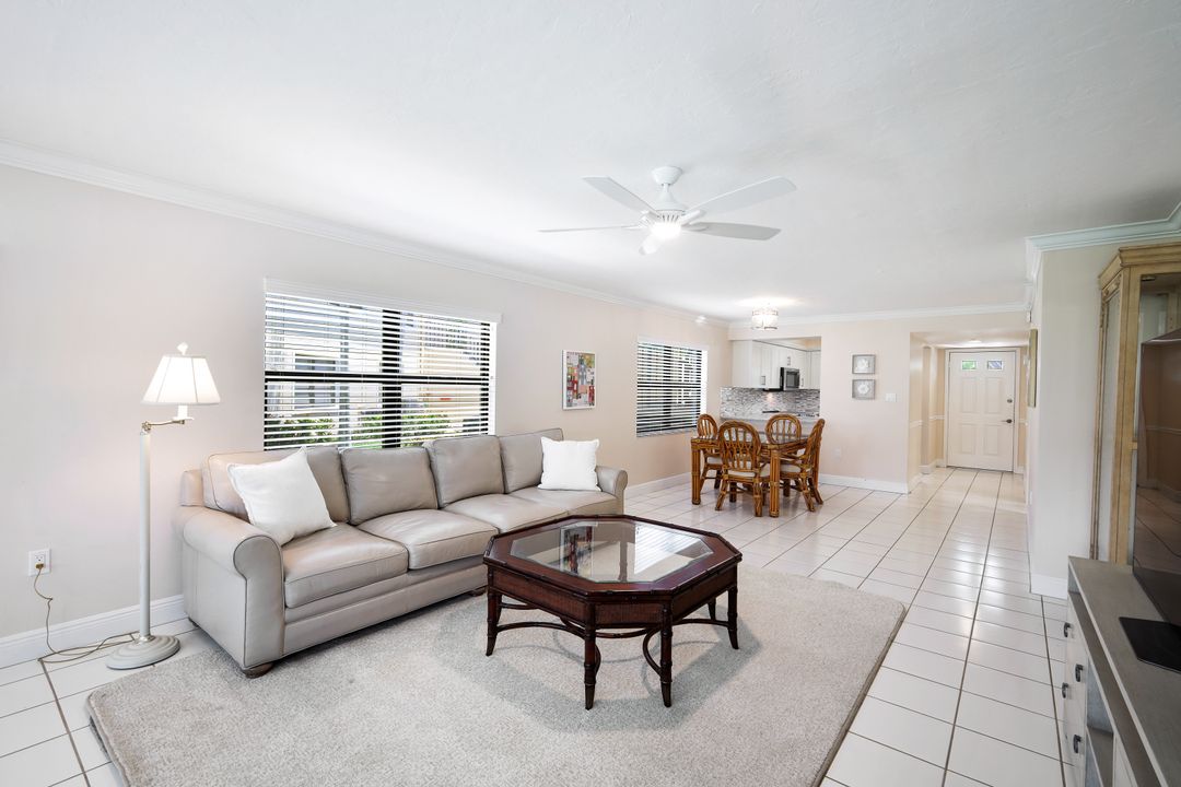 1100 9th St S #B103, Naples, FL 34102