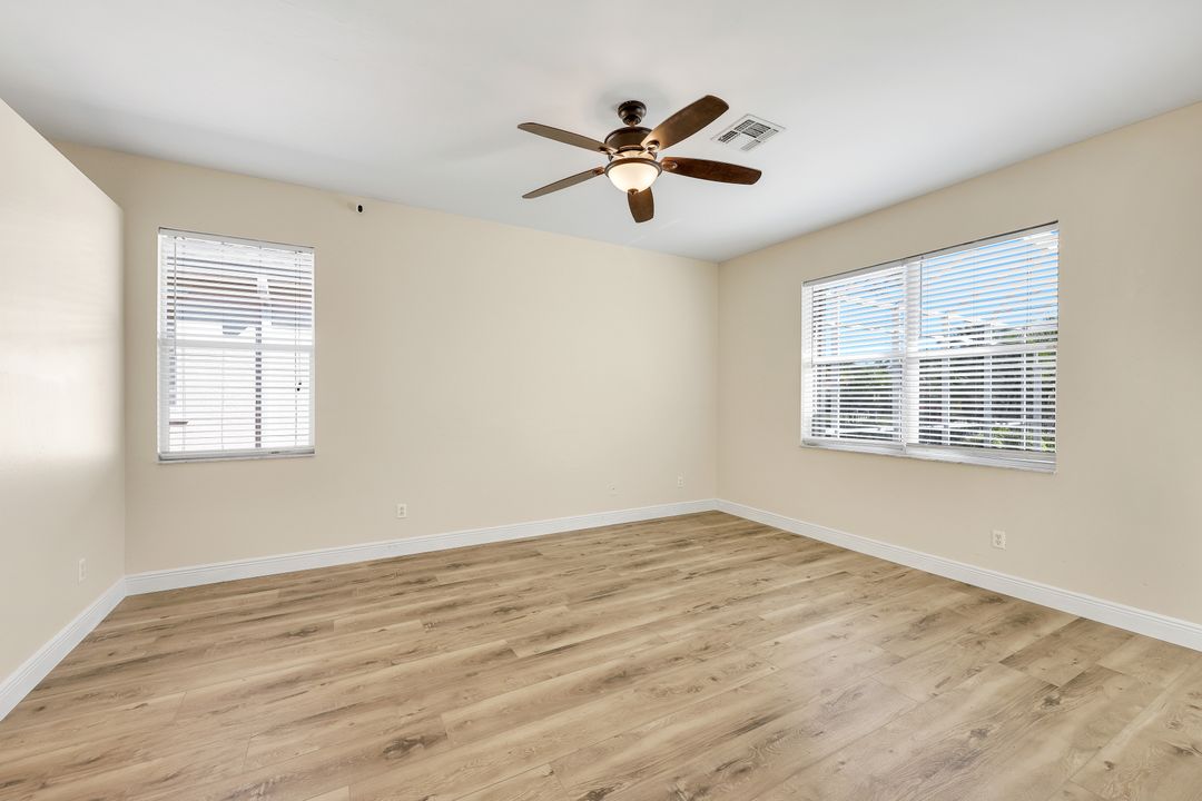 9214 Palm Island Cir, NO FORT MYERS, FL 33903