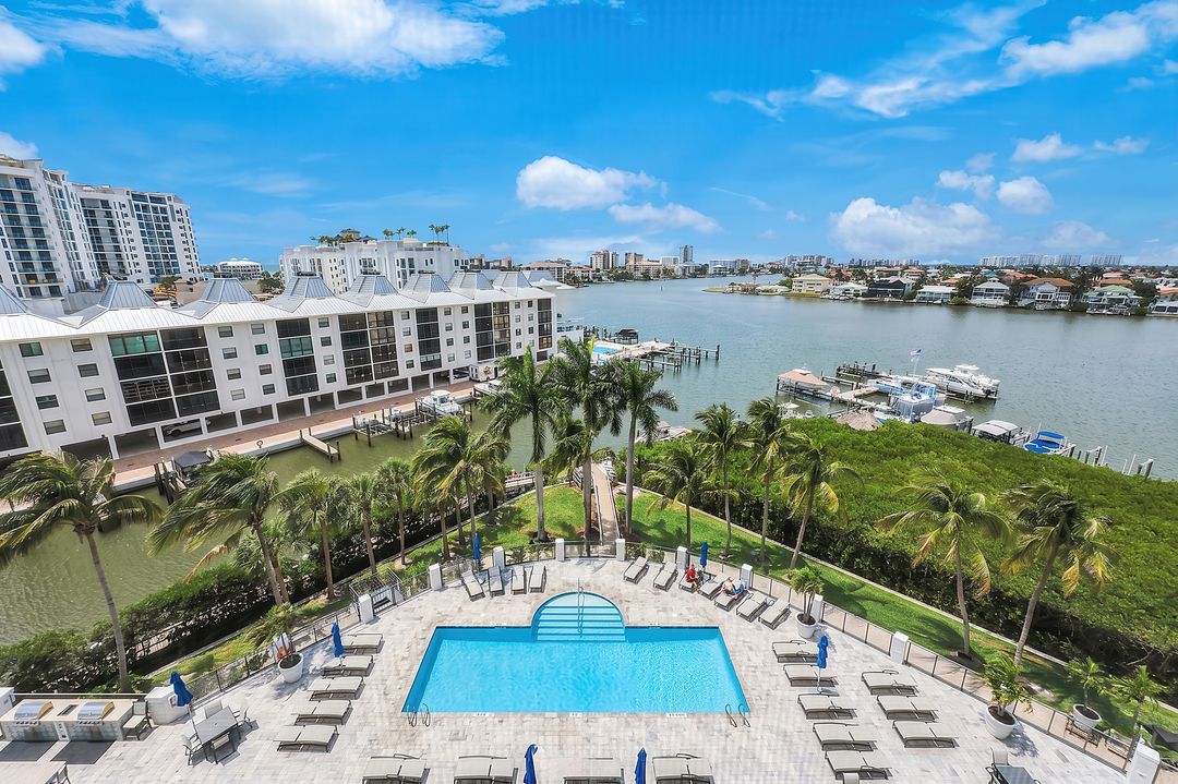 400 Flagship Dr #Cabana 107, Naples, FL 34108