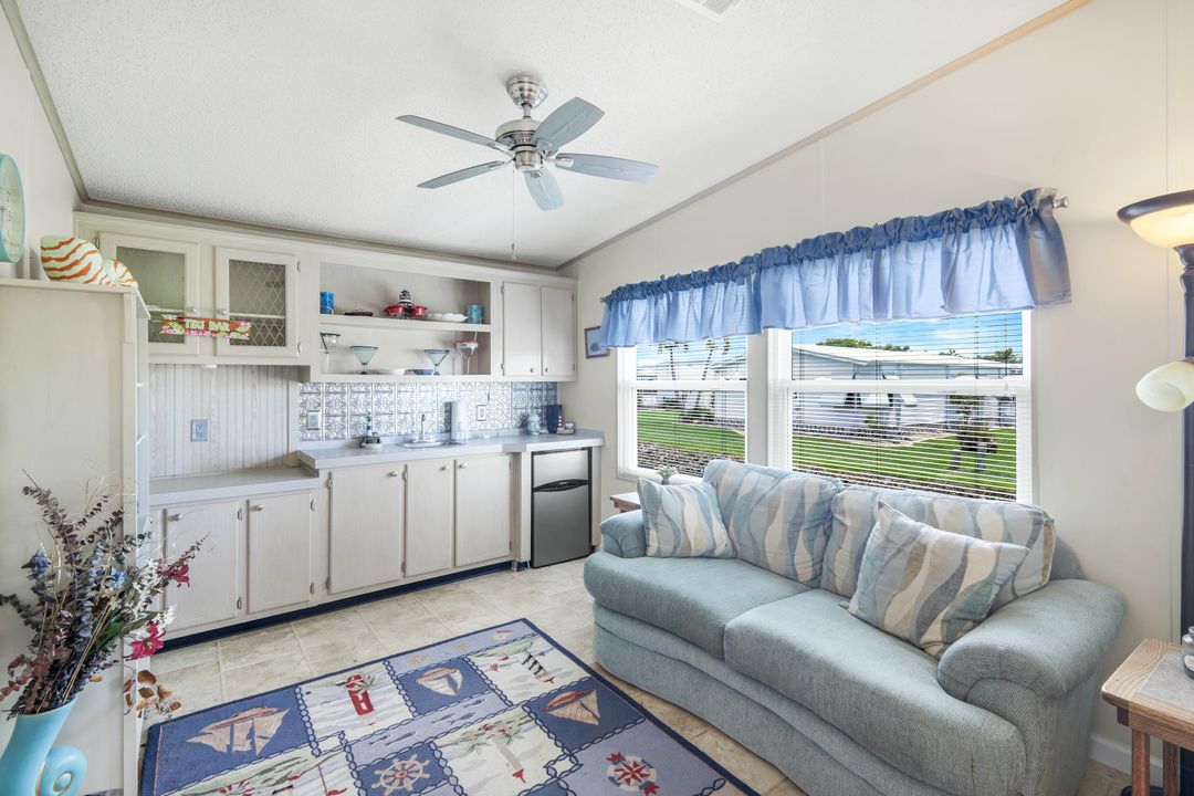 39 Umber Ct, Fort Myers, FL 33908
