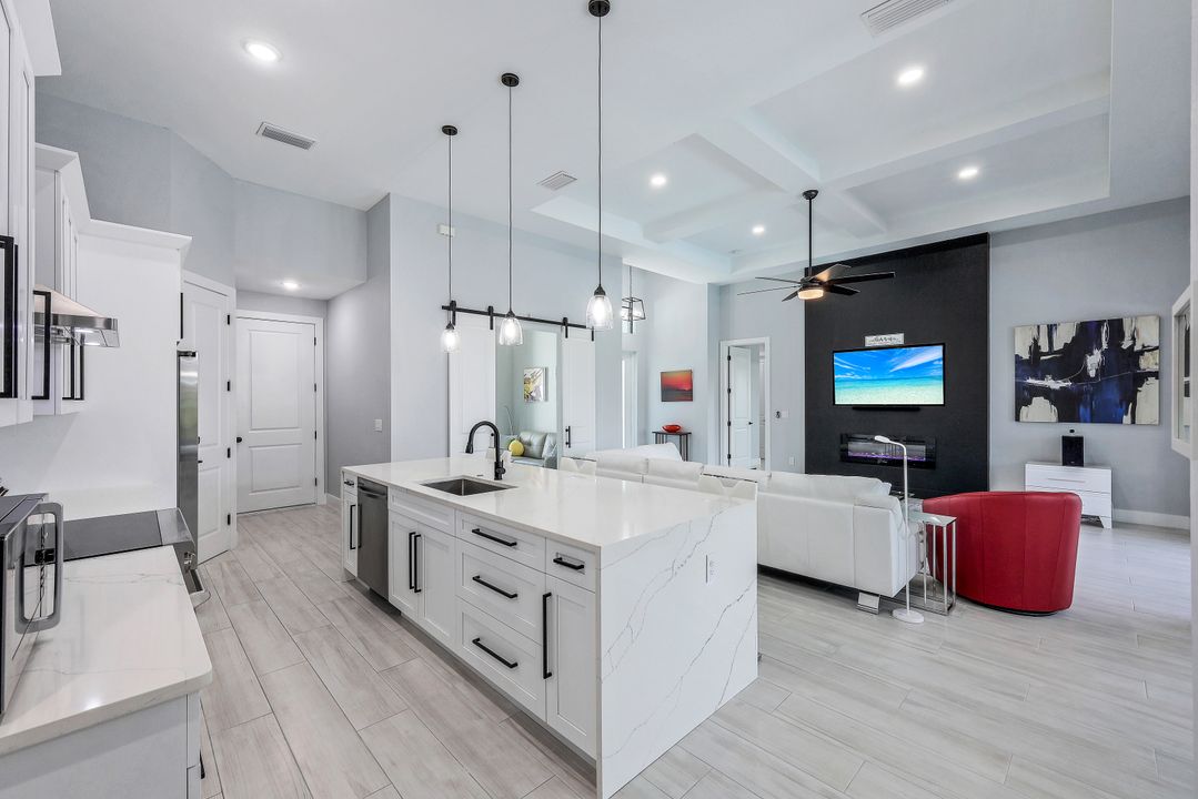 2709 SW 42nd Ln, Cape Coral, FL 33914