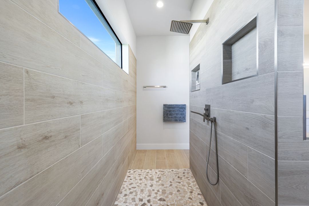 1506 SW 28th St, Cape Coral, FL 33914