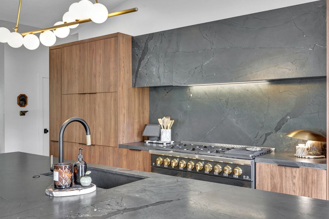 746 Park Ave, Naples, FL 34110