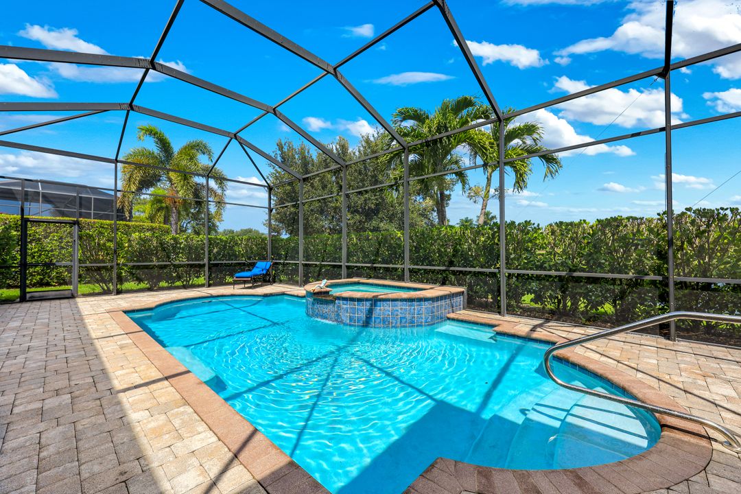 9461 Napoli Ln, Naples, FL 34113