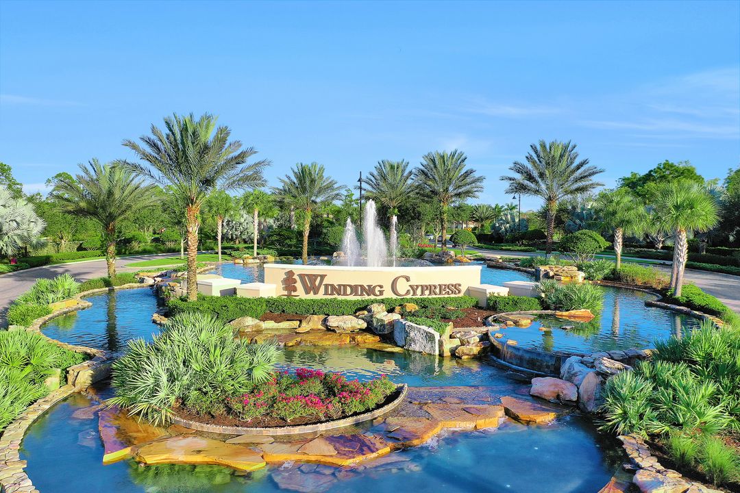 7659 Jacaranda Ln, Naples, FL 34114