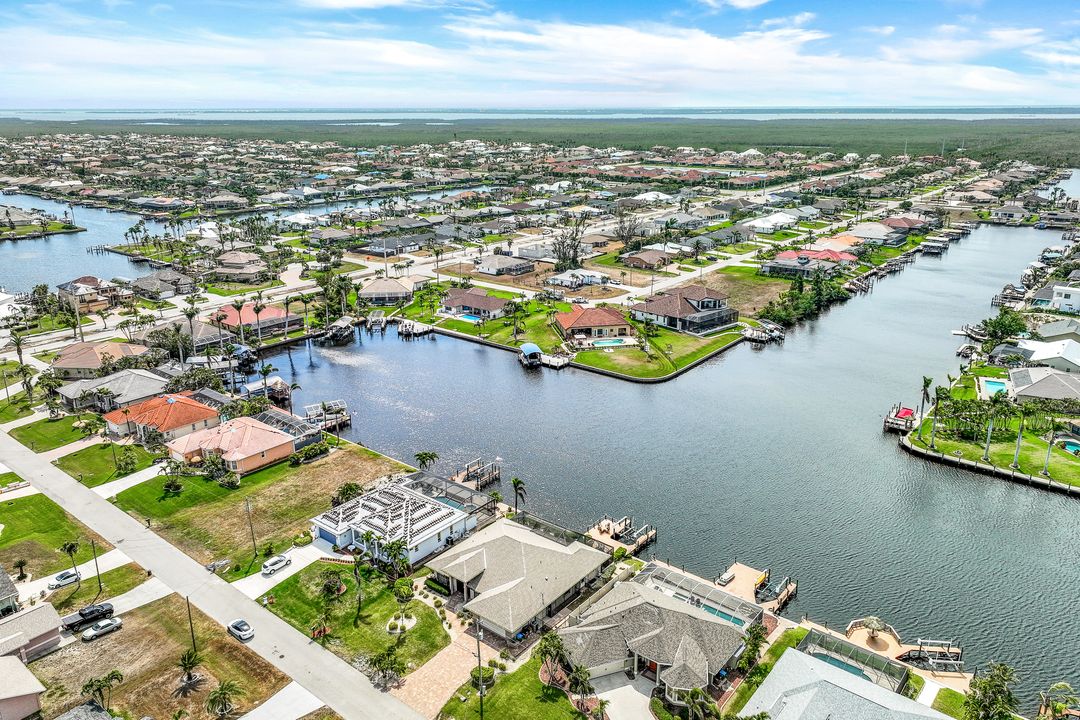 4702 SW 25th Ct, Cape Coral, FL 33914