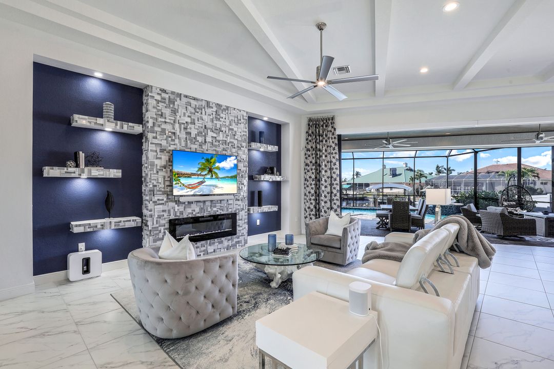 3518 Oasis Blvd, Cape Coral, FL 33914