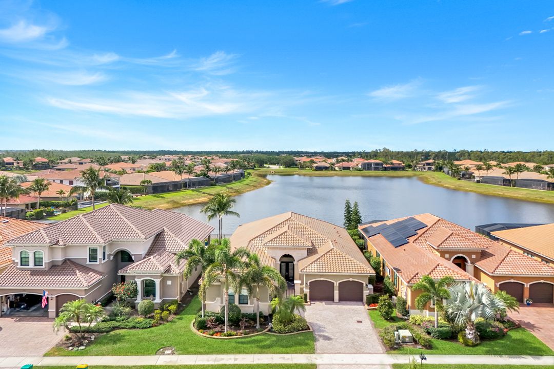 2915 Cinnamon Bay Cir, Naples, FL 34119