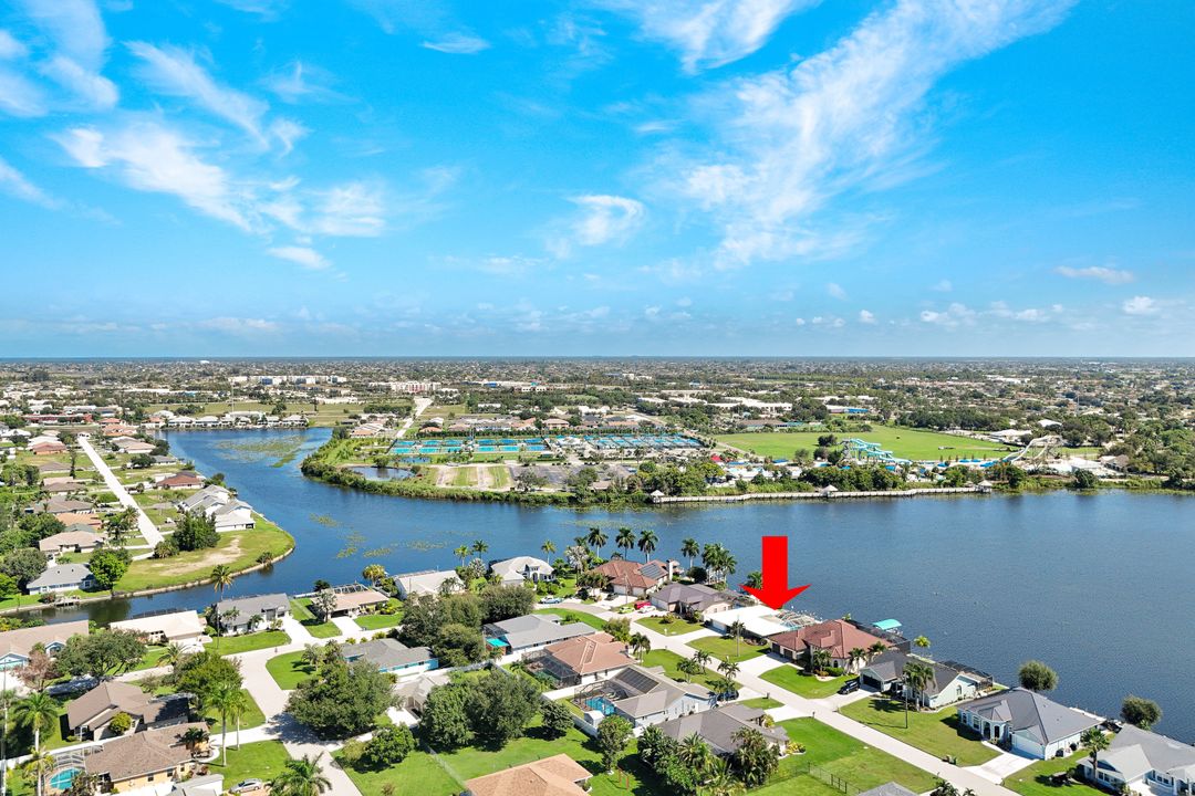 809 SW 2nd Ave, Cape Coral, FL 33991