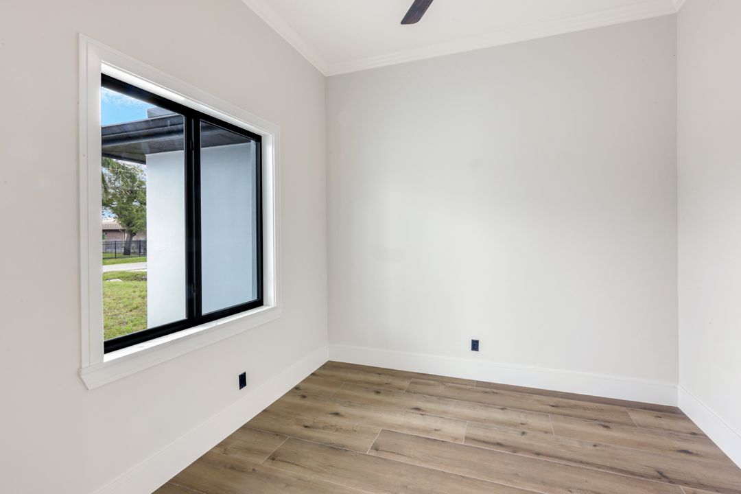 2230 Moreno Ave, Fort Myers, FL 33901