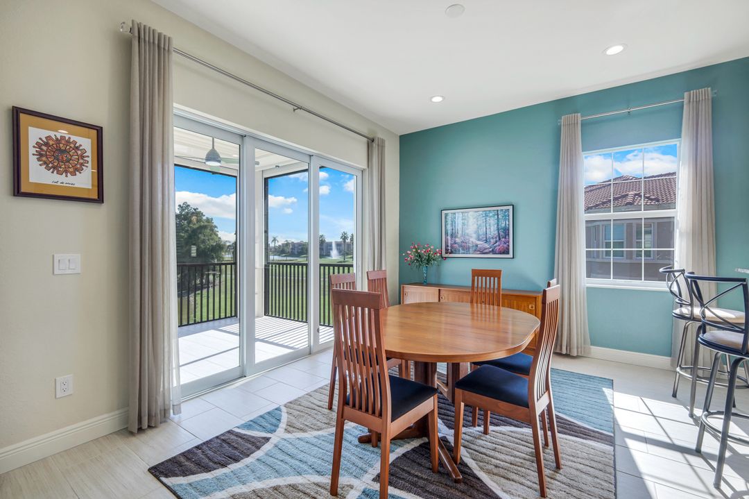 608 El Camino Real  #202, Naples, FL 34119