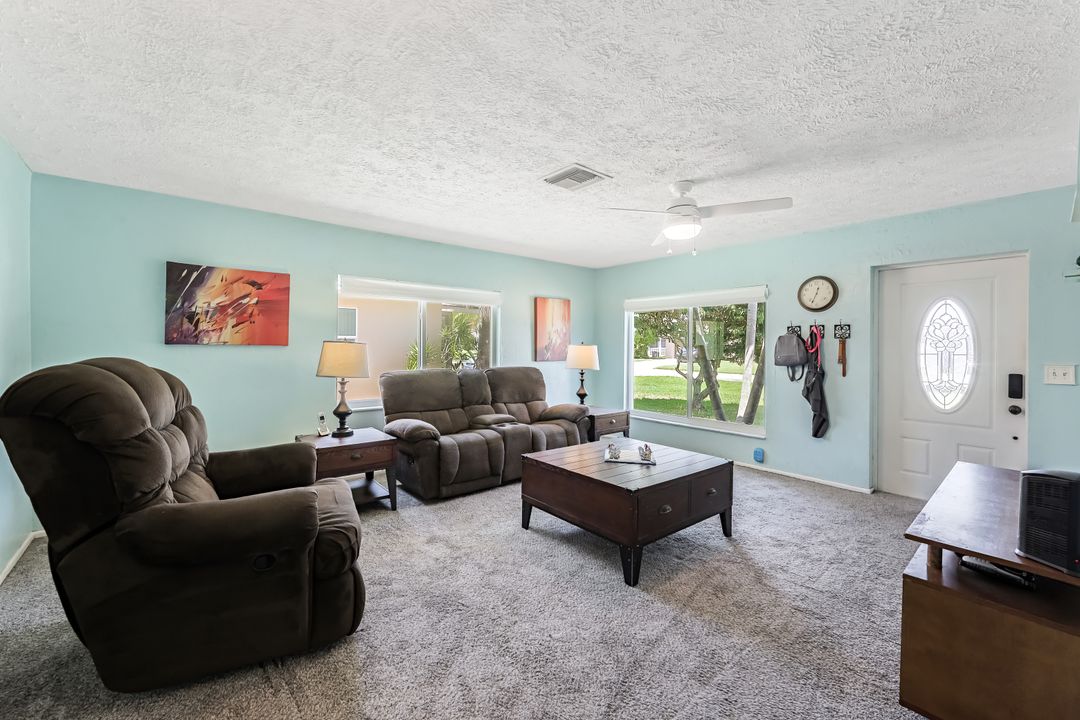 764 104th Ave N, Naples, FL 34108