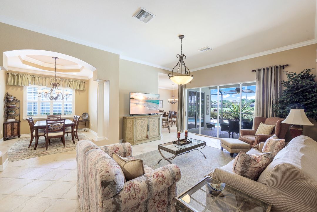 23628 Via Carino Ln, Bonita Springs, FL 34135