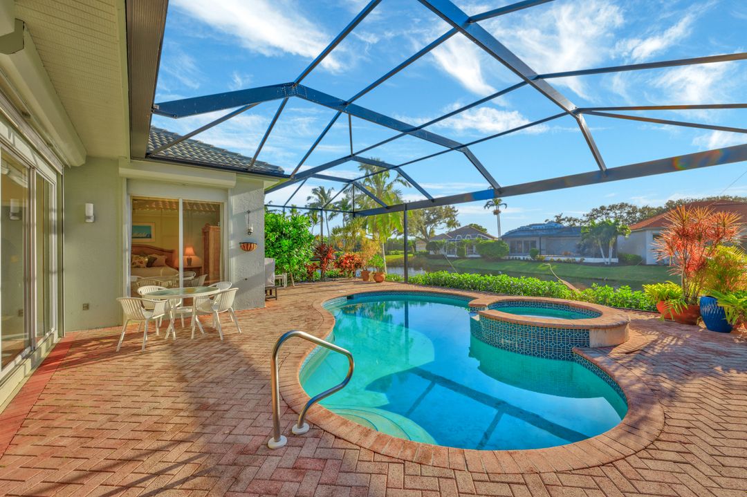 4970 Bollard Ct, Naples, FL 34112