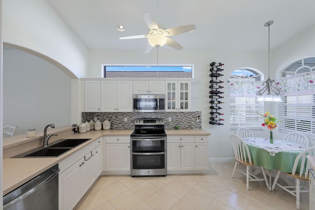 8687 Ibis Cove Cir, Naples, FL 34119