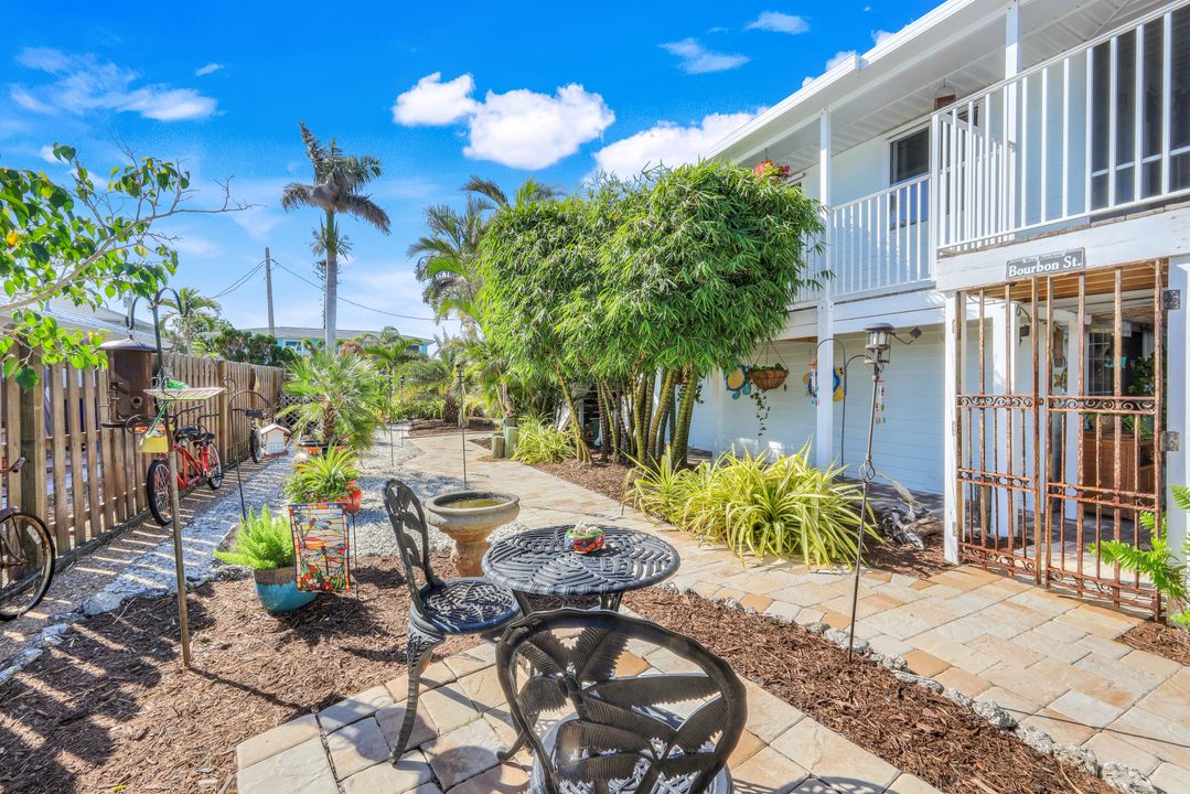 3232 Stabile Rd, Saint James City, FL 33956