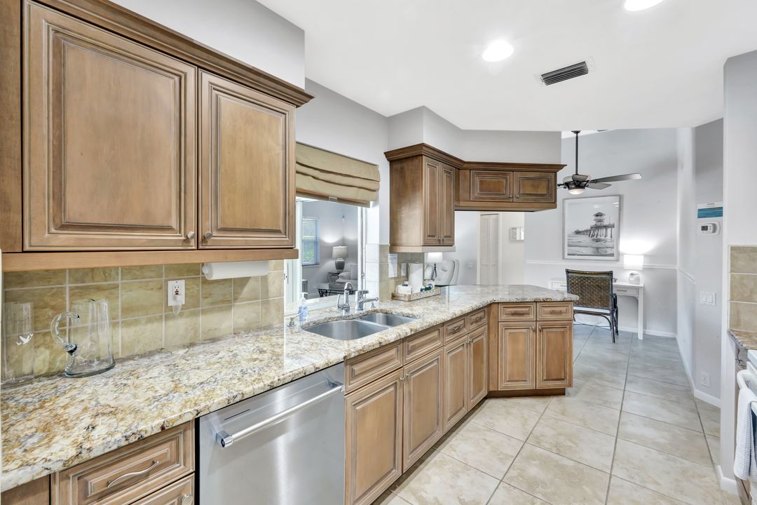 3704 Cartwright Ct, Bonita Springs, FL 34134