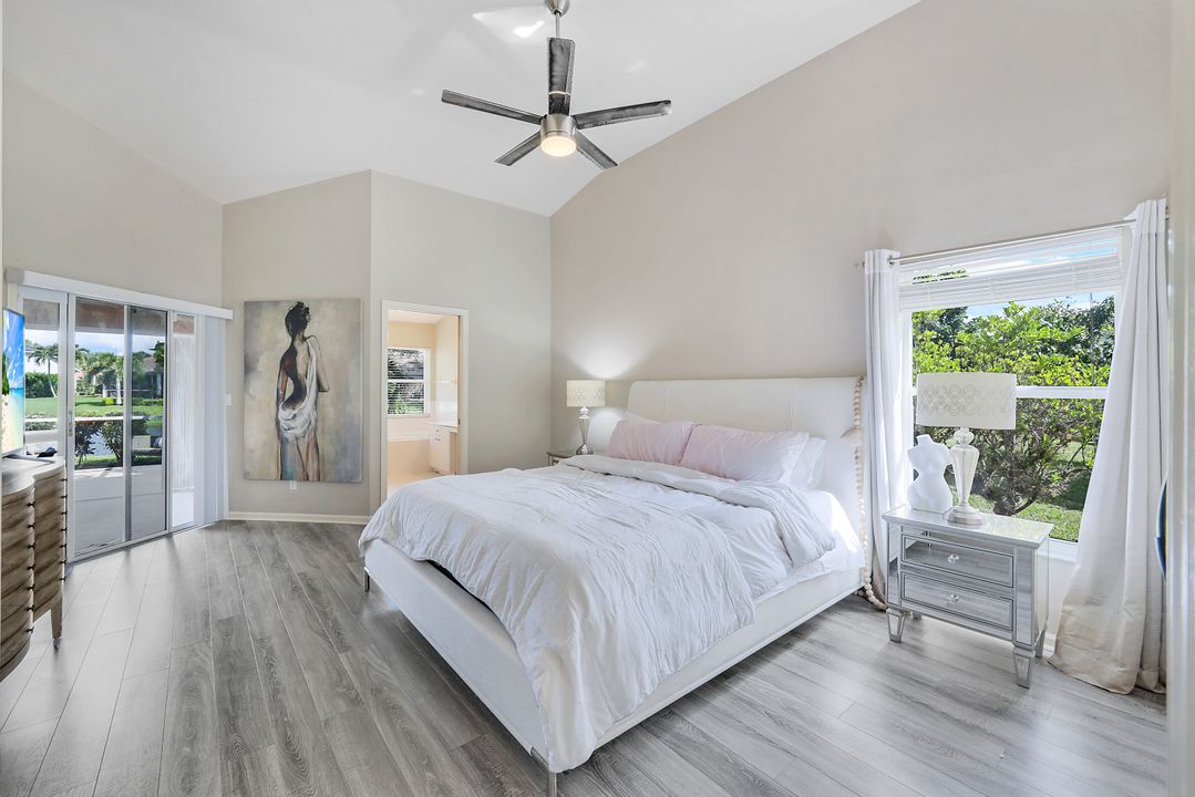 2520 Grove Isle Ct, Naples, FL 34109