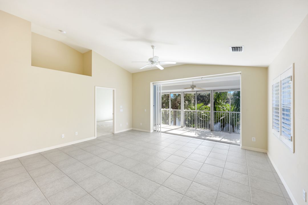 6210 Reserve Cir #504, Naples, FL 34119
