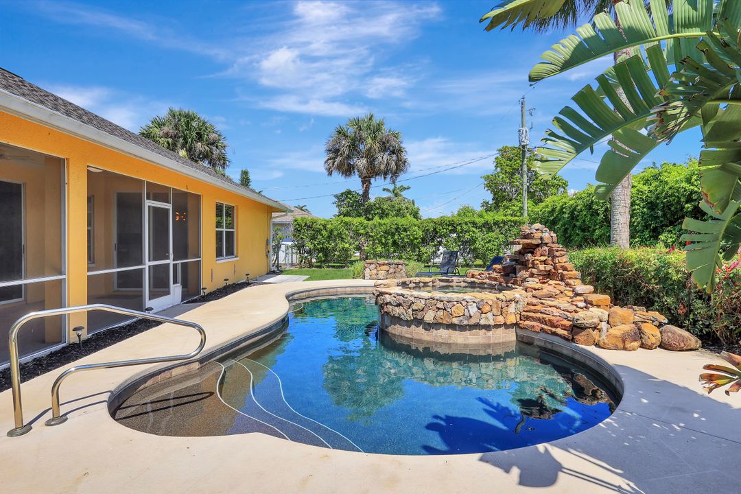 4200 29th Pl SW, Naples, FL 34116