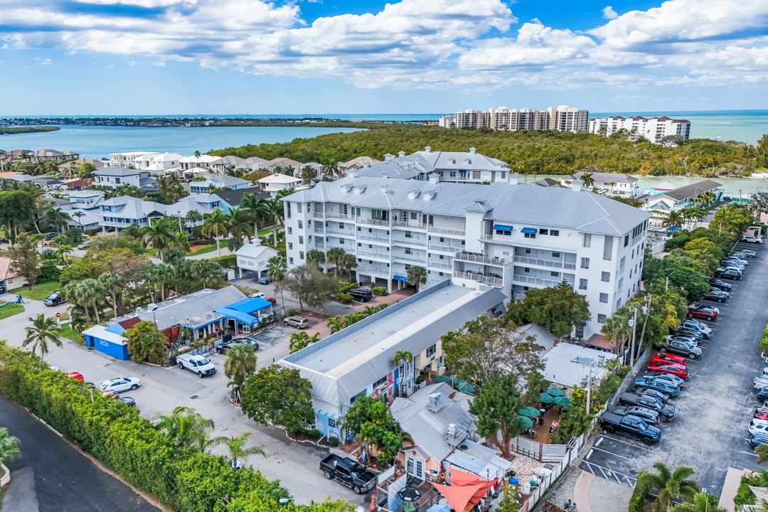 160 Palm St #208, Marco Island, FL 34145