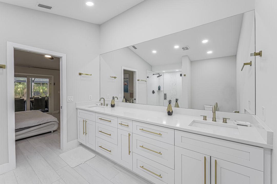 6641 Golden Gate Pkwy, Naples, FL 34105