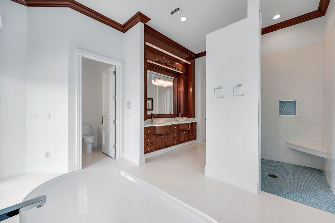 434 Conners Ave, Naples, FL 34108