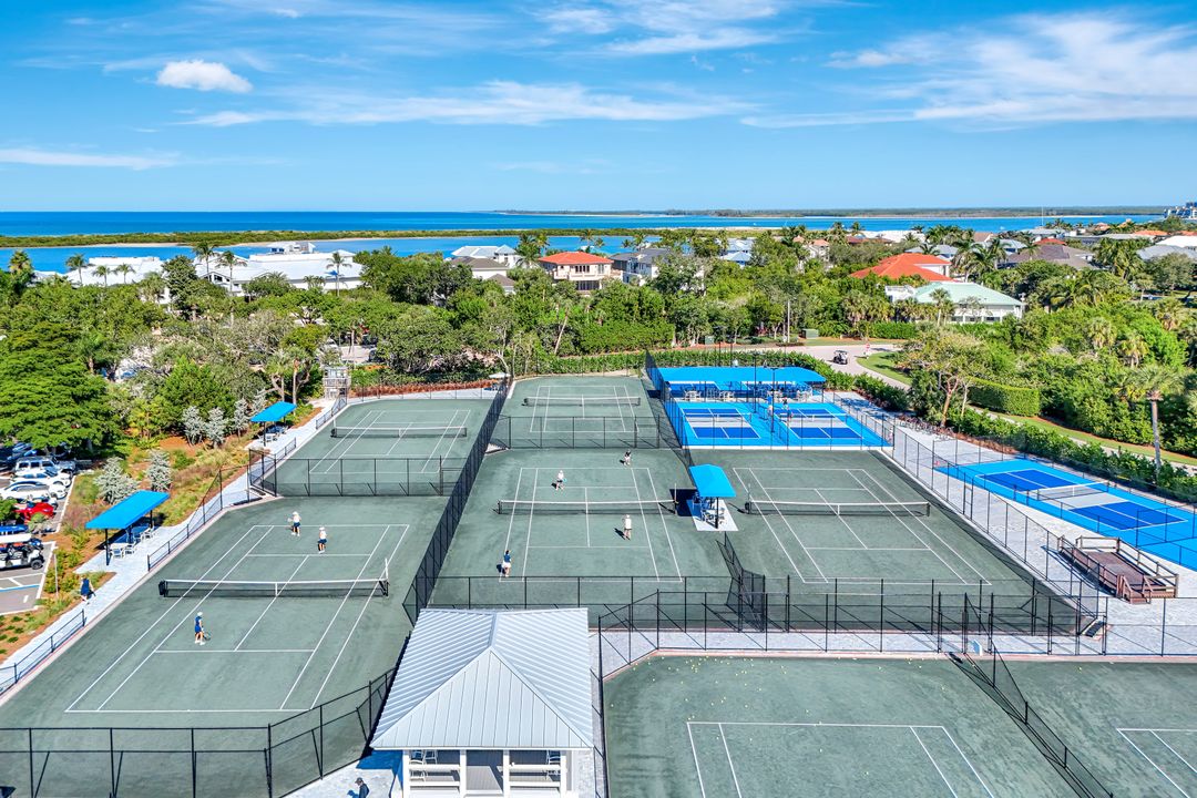 195 S Beach Dr, Marco Island, FL 34145