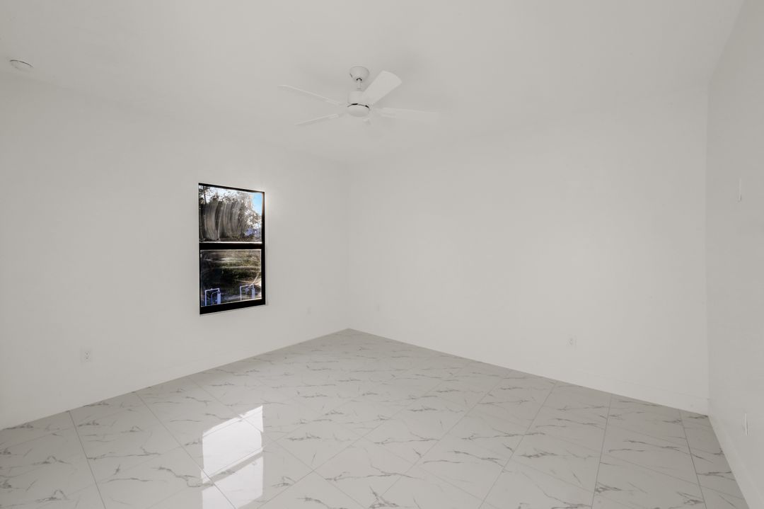 4805-4807 29th St SW, Lehigh Acres, FL 33973