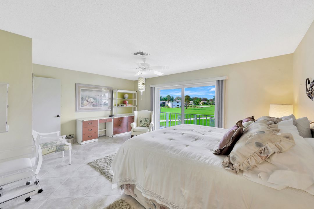 141 Lollypop Ln #4, Naples, FL 34112