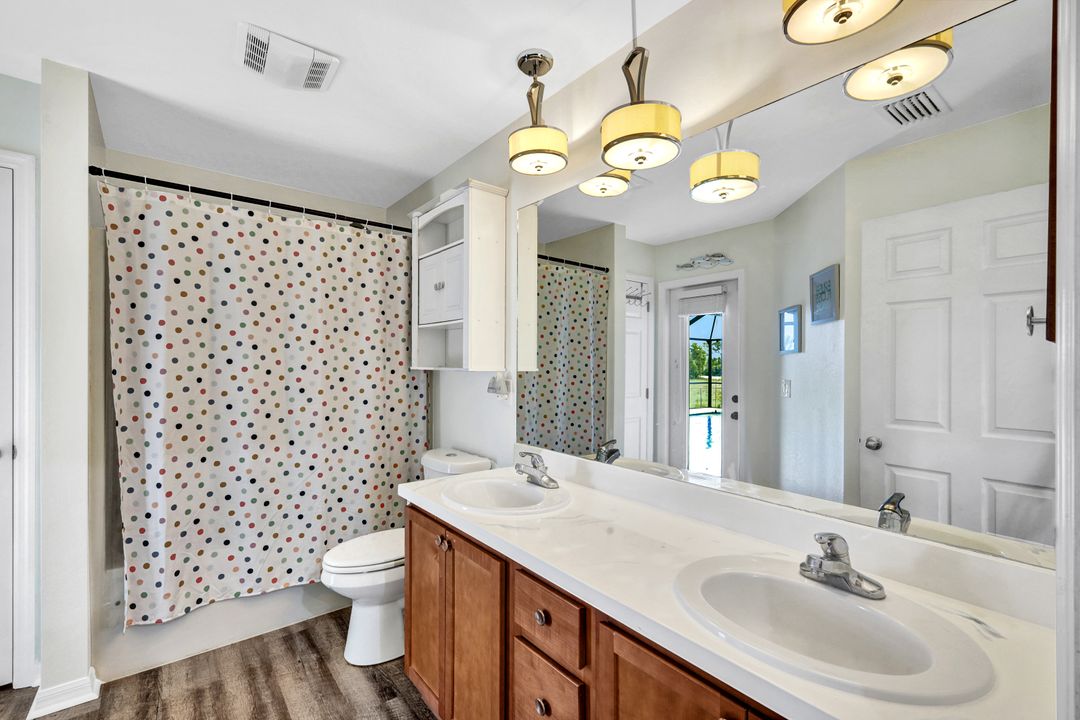 4414 Garden Blvd, Cape Coral, FL 33909